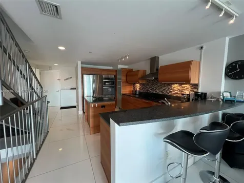 2950 NE 188th Street Aventura FL 33180