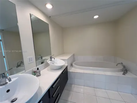 2950 NE 188th Street Aventura FL 33180