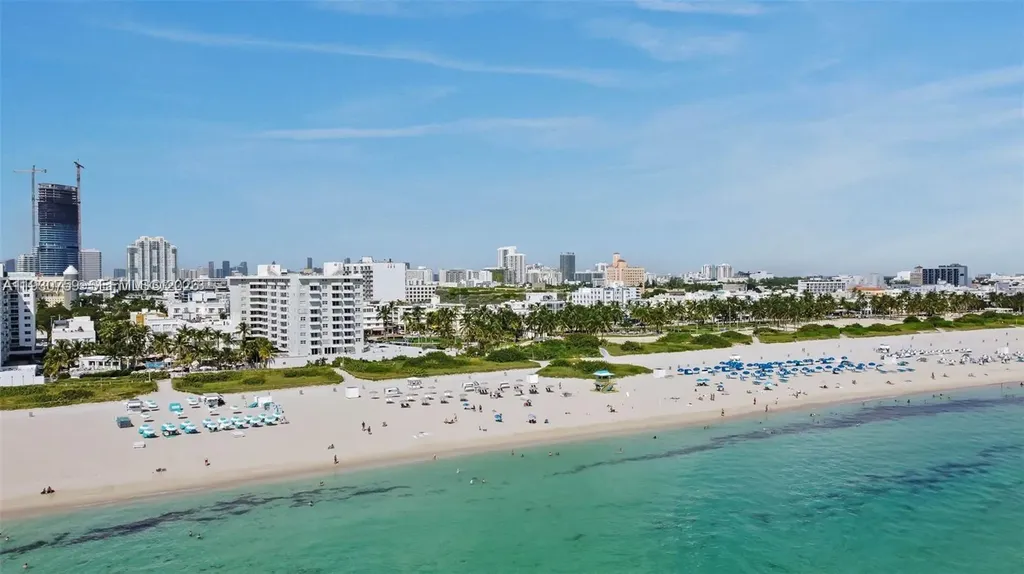 465 Ocean Drive Miami Beach FL 33139