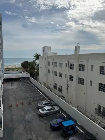 465 Ocean Drive Miami Beach FL 33139