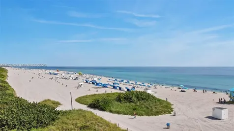 465 Ocean Drive Miami Beach FL 33139