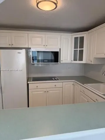 465 Ocean Drive Miami Beach FL 33139