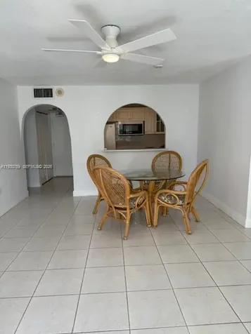 465 Ocean Drive Miami Beach FL 33139