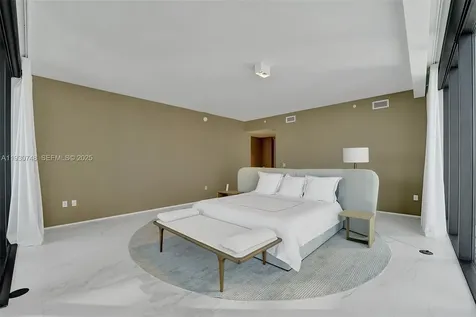 1000 Biscayne Boulevard Miami FL 33132