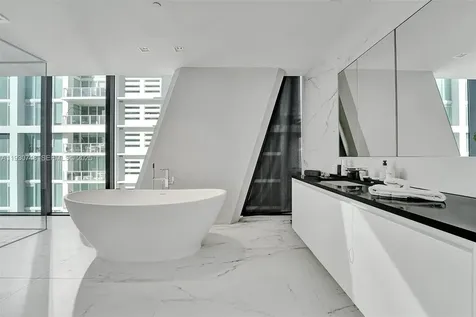 1000 Biscayne Boulevard Miami FL 33132