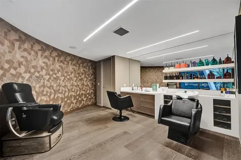1000 Biscayne Boulevard Miami FL 33132