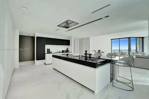 1000 Biscayne Boulevard Miami FL 33132