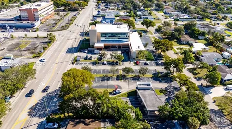 Hollywood FL 33024