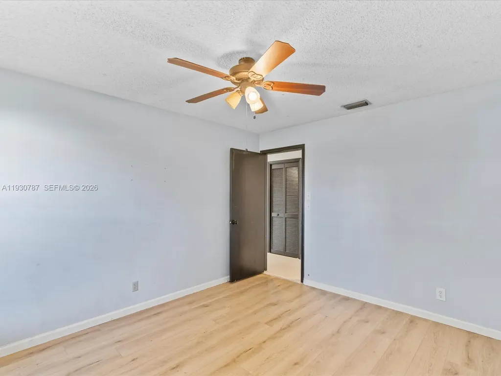 2940 NW 114th Way Coral Springs FL 33065