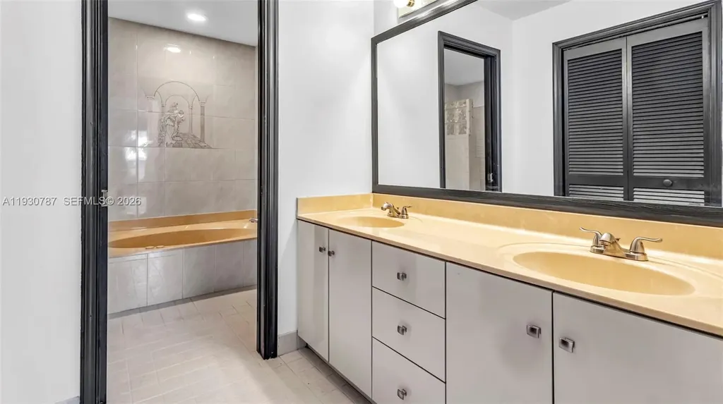 2940 NW 114th Way Coral Springs FL 33065