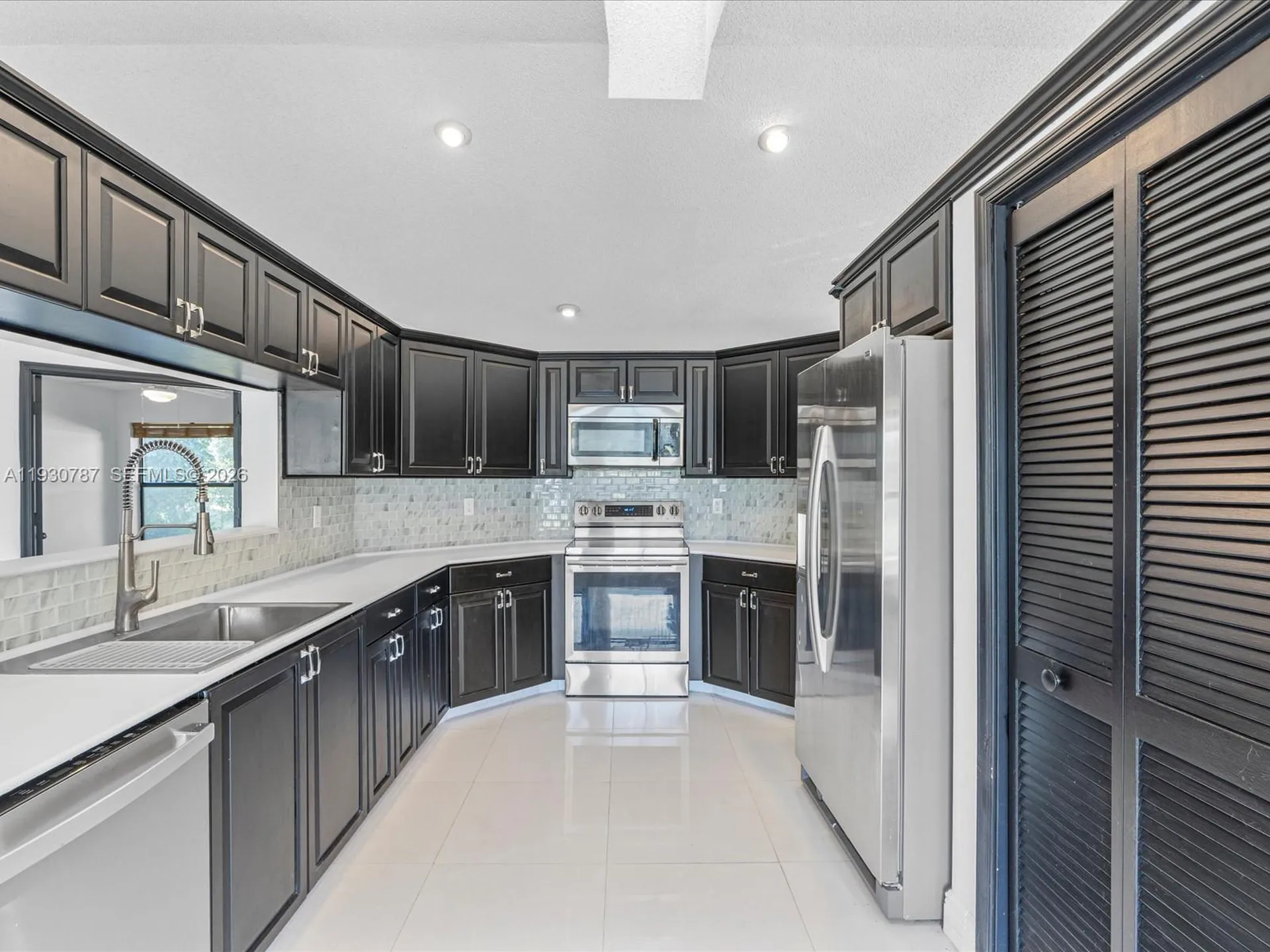 2940 NW 114th Way Coral Springs FL 33065