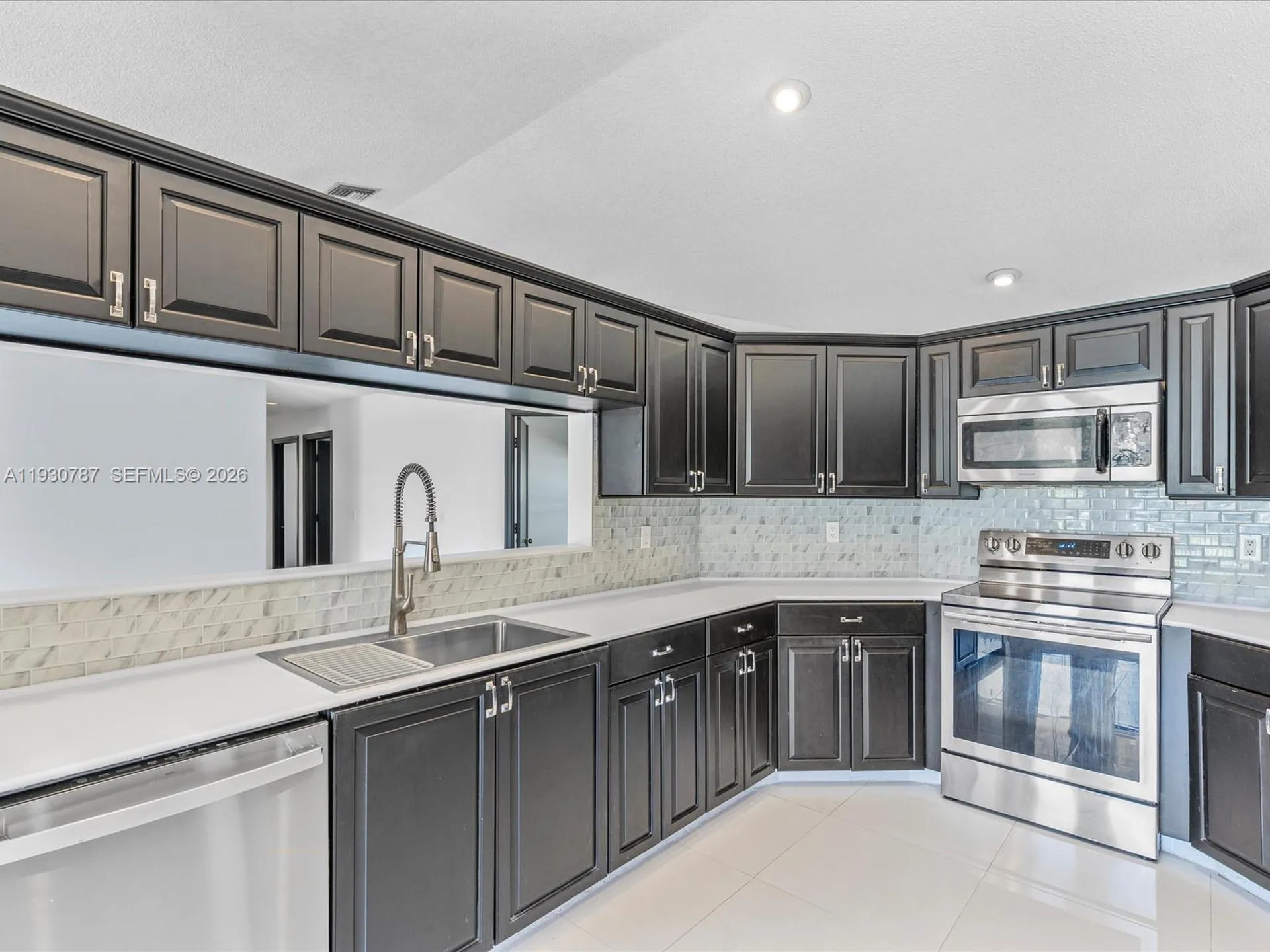 2940 NW 114th Way Coral Springs FL 33065