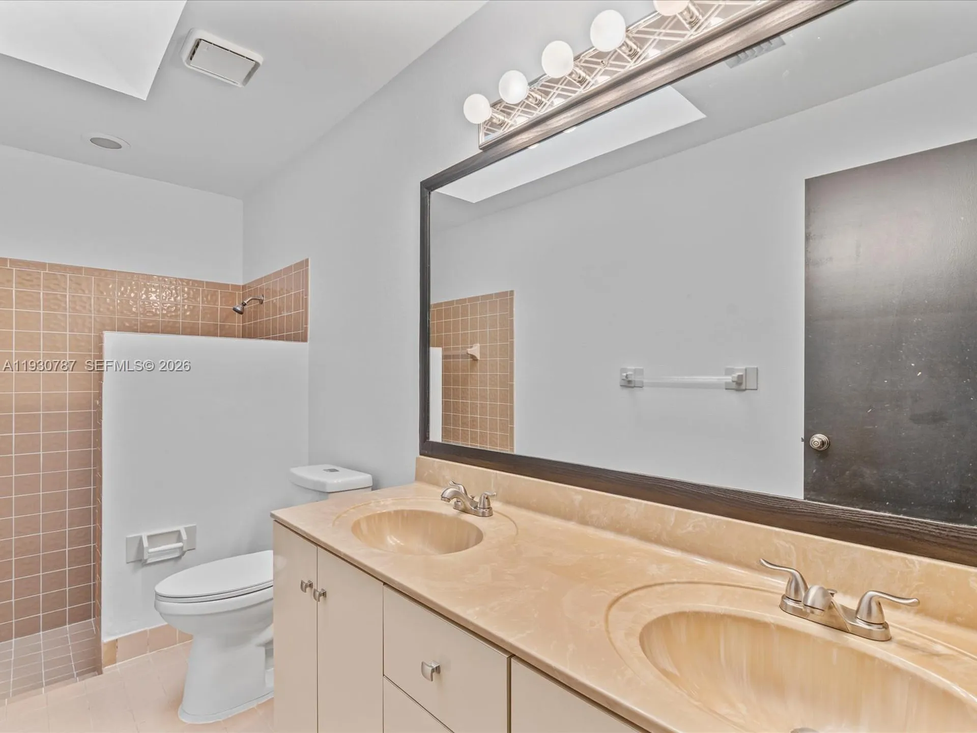 2940 NW 114th Way Coral Springs FL 33065