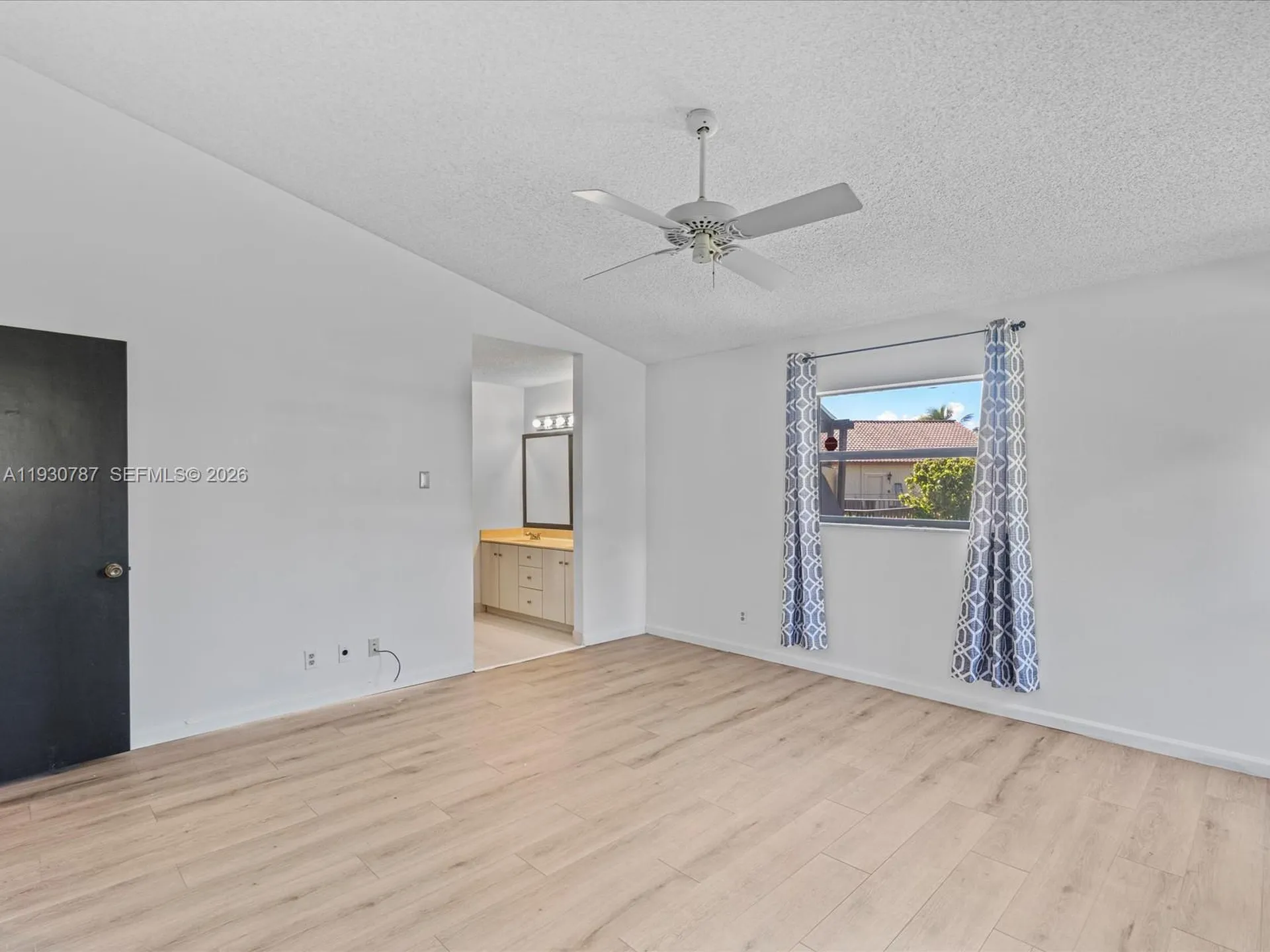 2940 NW 114th Way Coral Springs FL 33065