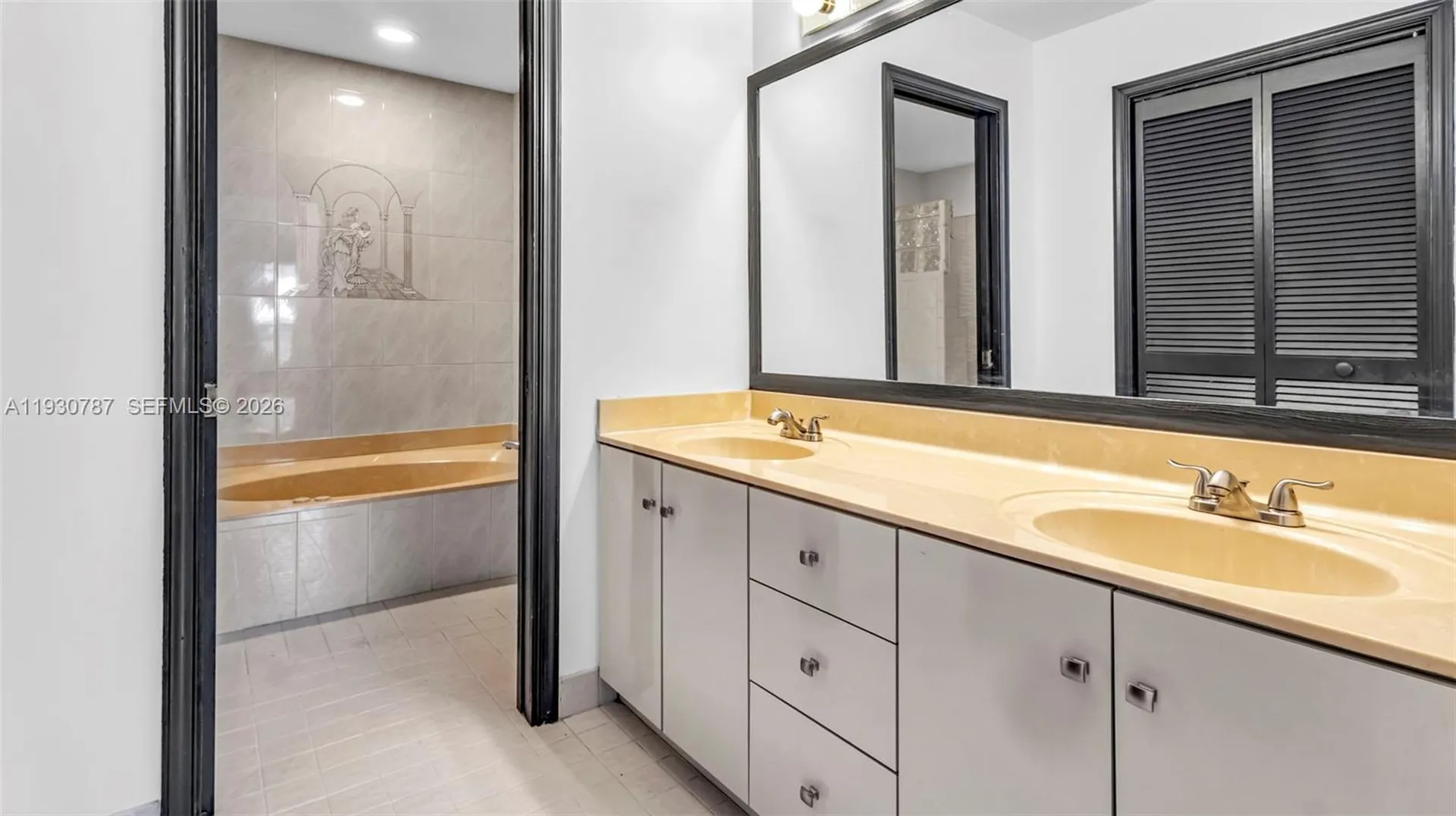 2940 NW 114th Way Coral Springs FL 33065