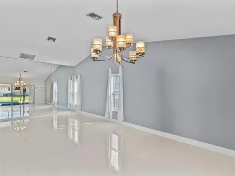 2940 NW 114th Way Coral Springs FL 33065