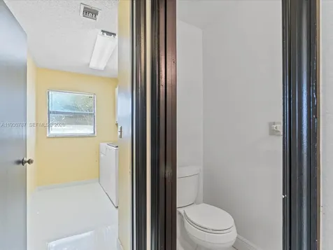 2940 NW 114th Way Coral Springs FL 33065