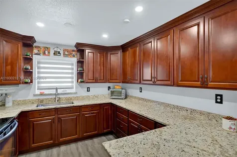 20810 SW 125th Court Road Miami FL 33177