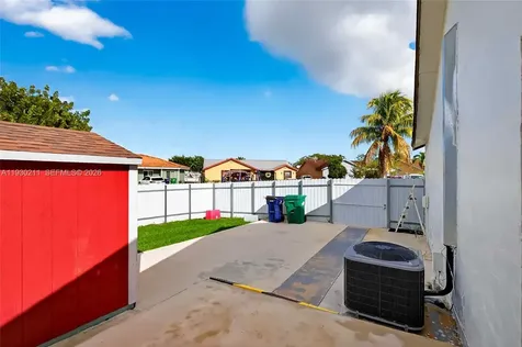 20810 SW 125th Court Road Miami FL 33177