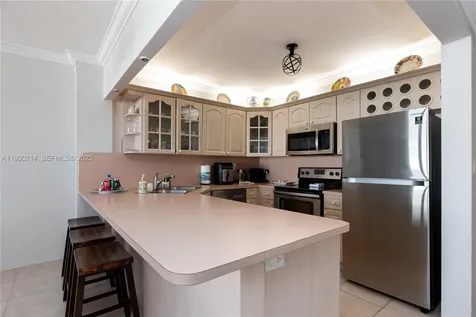 3725 S Ocean Drive Hollywood FL 33019