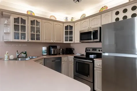 3725 S Ocean Drive Hollywood FL 33019