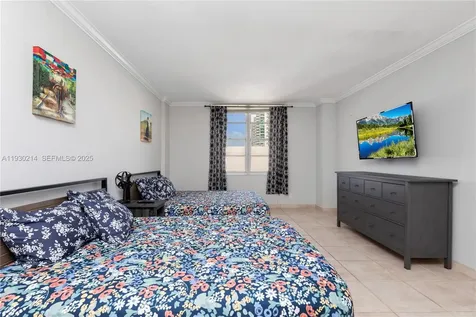 3725 S Ocean Drive Hollywood FL 33019