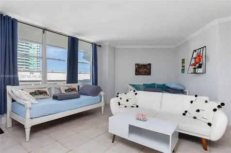 3725 S Ocean Drive Hollywood FL 33019