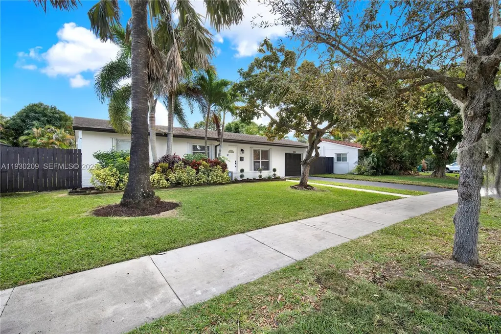 9312 SW 182nd Street Palmetto Bay FL 33157