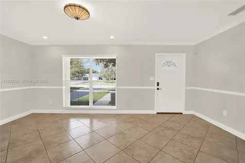 9312 SW 182nd Street Palmetto Bay FL 33157