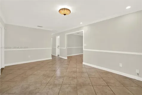 9312 SW 182nd Street Palmetto Bay FL 33157