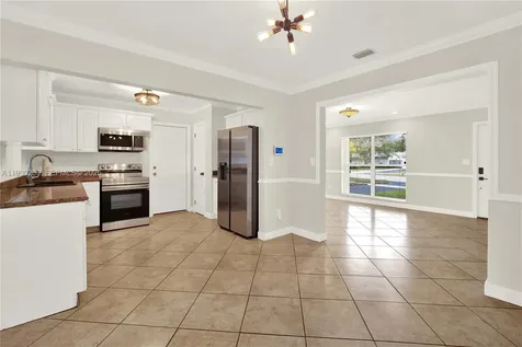 9312 SW 182nd Street Palmetto Bay FL 33157