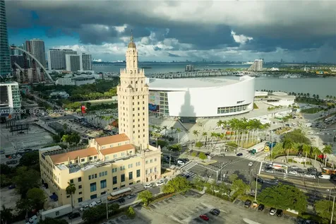 398 NE 5th Street Miami FL 33132