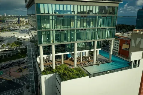 398 NE 5th Street Miami FL 33132
