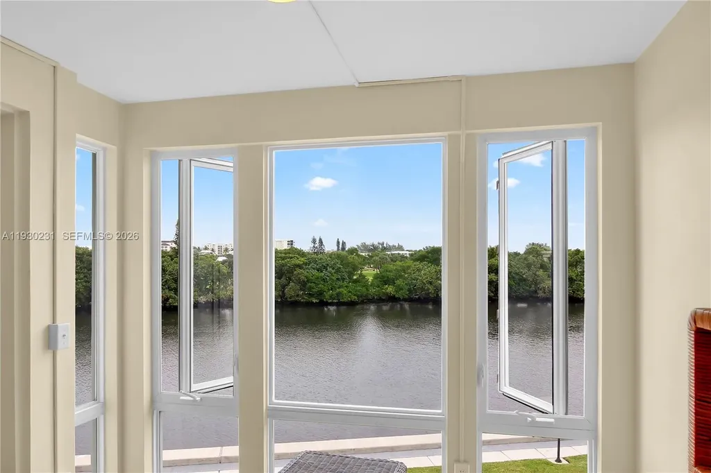 7 Colonial Club Drive Boynton Beach FL 33435