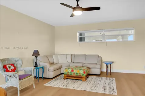 7 Colonial Club Drive Boynton Beach FL 33435