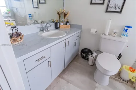 6900 NW 173rd Drive Hialeah FL 33015
