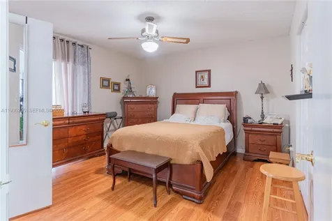 6900 NW 173rd Drive Hialeah FL 33015