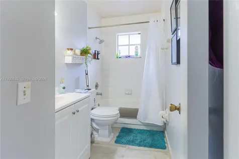 6900 NW 173rd Drive Hialeah FL 33015