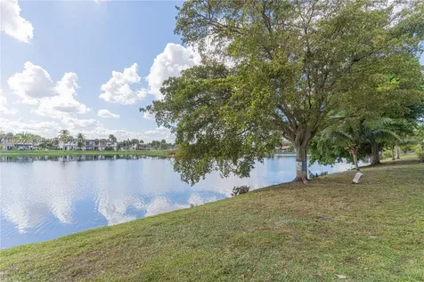 6900 NW 173rd Drive Hialeah FL 33015