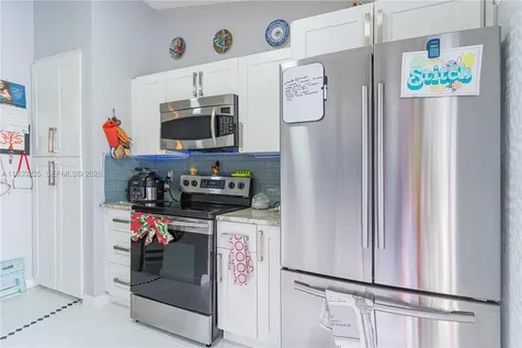 6900 NW 173rd Drive Hialeah FL 33015