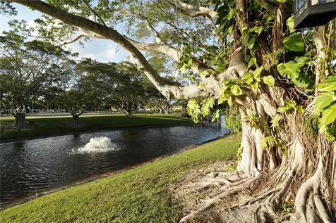 2427 24th Lane Palm Beach Gardens FL 33418