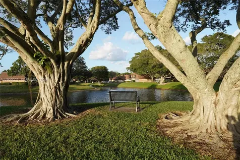 2427 24th Lane Palm Beach Gardens FL 33418