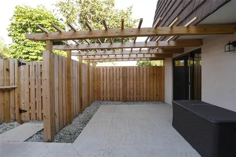 2427 24th Lane Palm Beach Gardens FL 33418