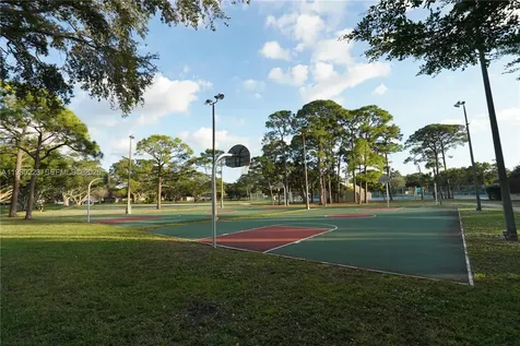 2427 24th Lane Palm Beach Gardens FL 33418