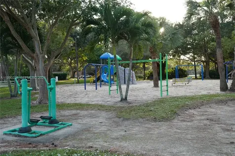 2427 24th Lane Palm Beach Gardens FL 33418