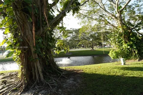 2427 24th Lane Palm Beach Gardens FL 33418