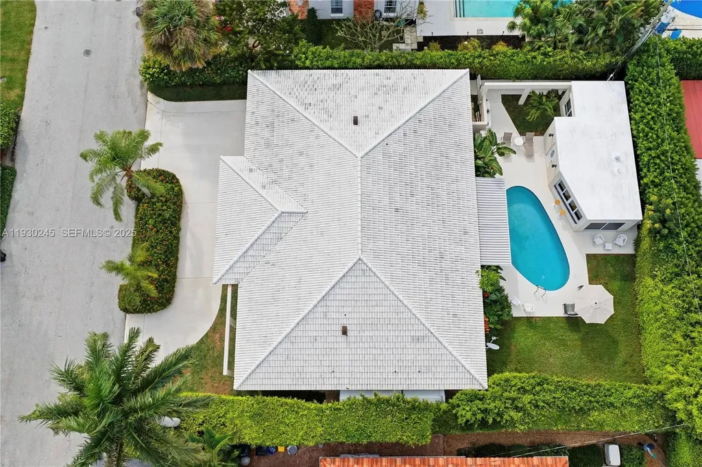 2607 Holy Cross Lane Lake Worth FL 33460