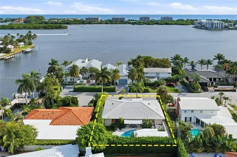 2607 Holy Cross Lane Lake Worth FL 33460