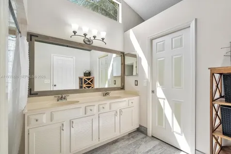 10370 SE Jupiter Narrows Drive Hobe Sound FL 33455