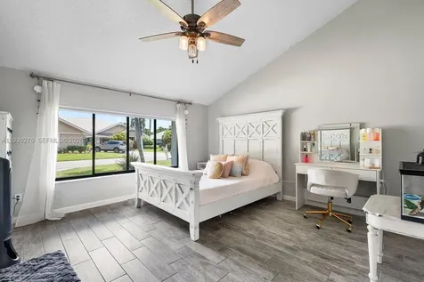 10370 SE Jupiter Narrows Drive Hobe Sound FL 33455